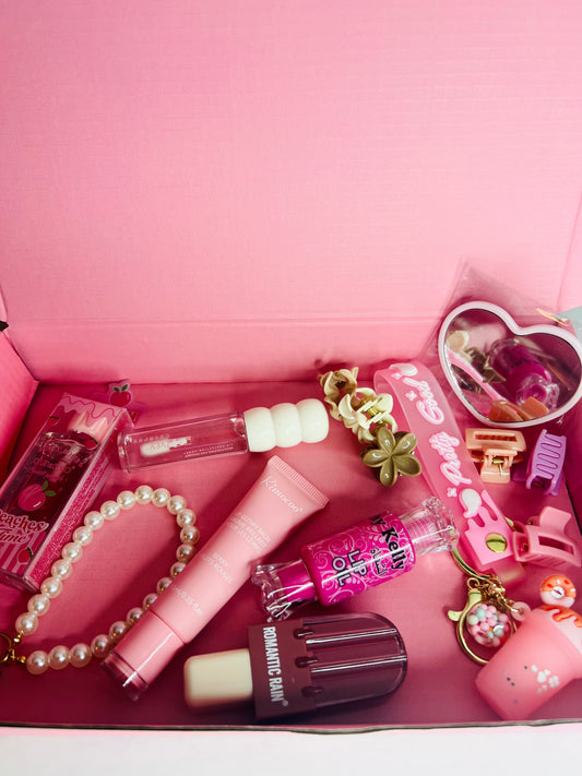 LIPGLOSS AND KEYCHAIN MYSTERY BUNDLE